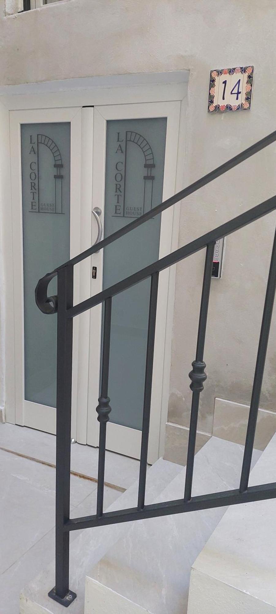 La Corte Guest House Bari Zewnętrze zdjęcie